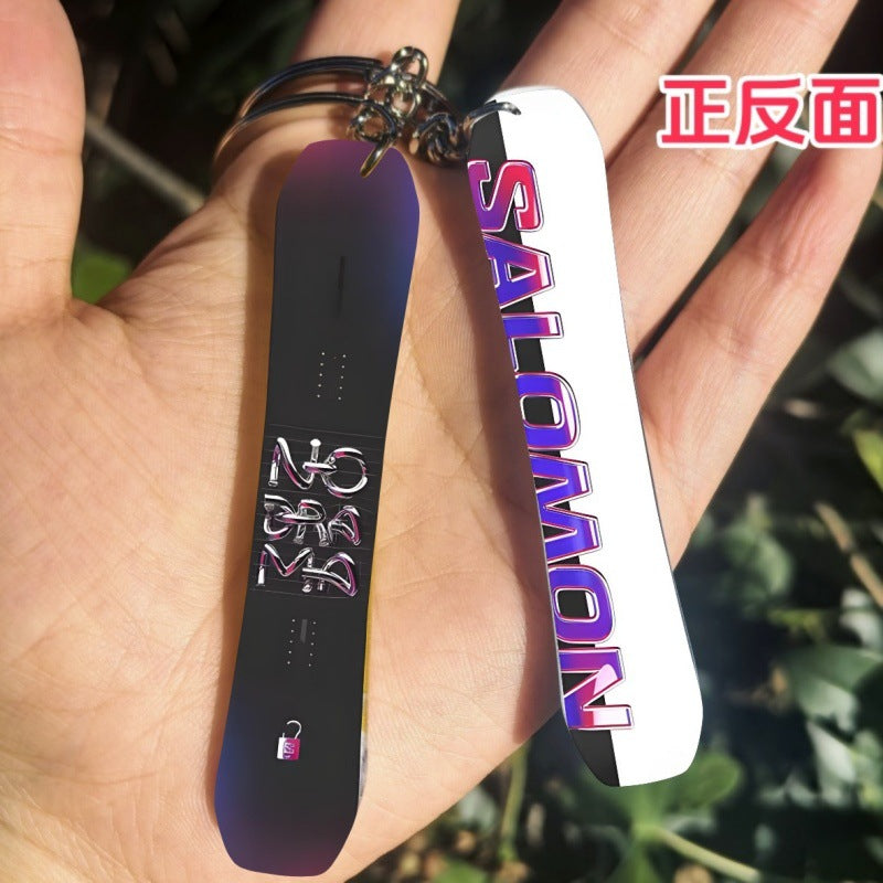 Wholesale Skiers with snowboard snowboard acrylic keychain