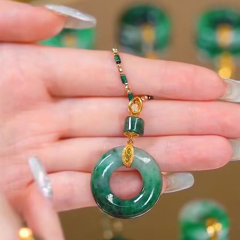 Wholesale Retro Gradient Green Peace Buckle Pendant Necklace Clavicle Chain Choker Necklace ACC-NE-Huzhe001