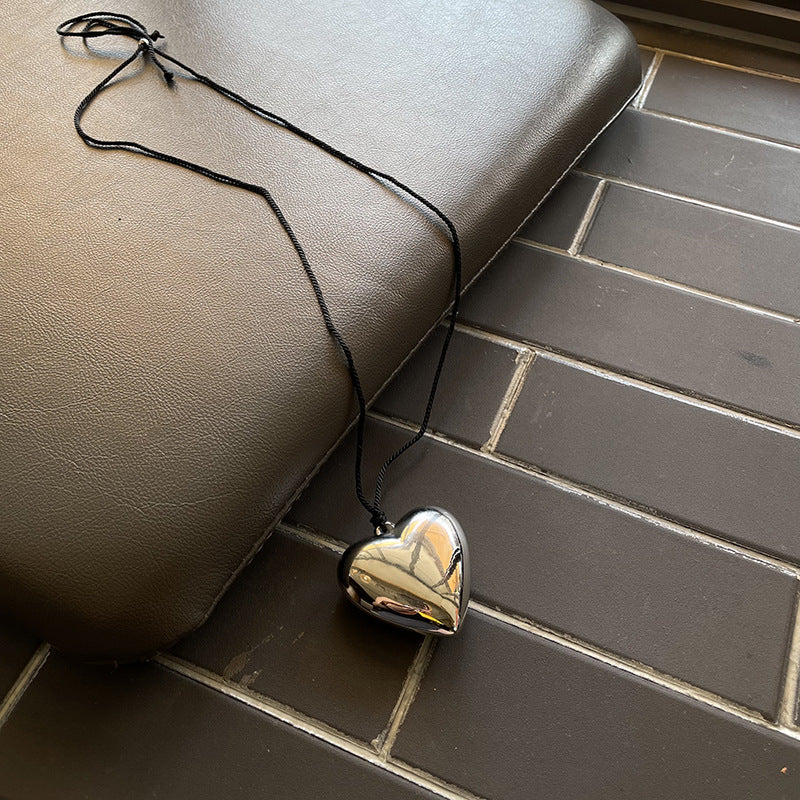 Wholesale Heart Pendant Sweater Necklace