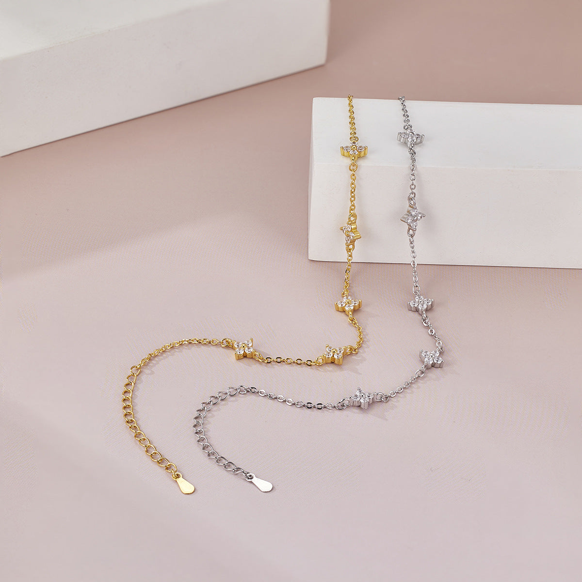 Wholesale Women S Four Pointed Star Four Leaf Clover Bracelet Japanese Korean Style White Gold Plated Copper Jewelry Accessory Boutique Gift