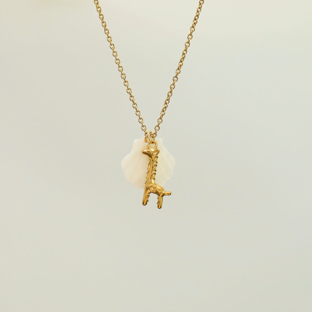 Wholesale Summer-Style Giraffe Pendant Shell  Stainless Steel Necklace