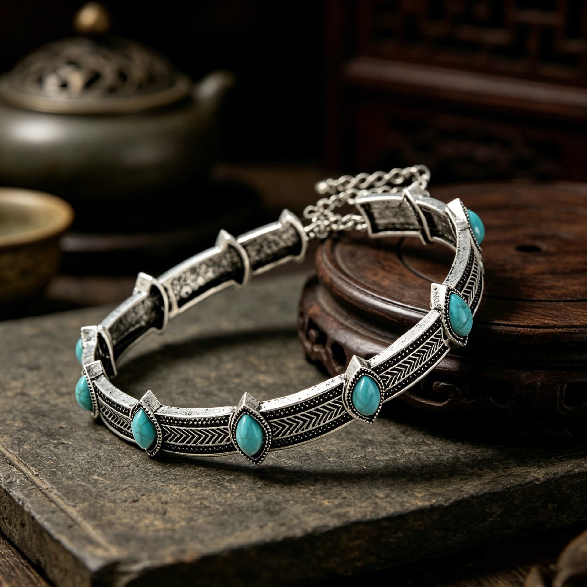 Wholesale Electroplated Alloy Turquoise Clavicle Chain Necklace Retro Ethnic Geometric Style Stylish Gift