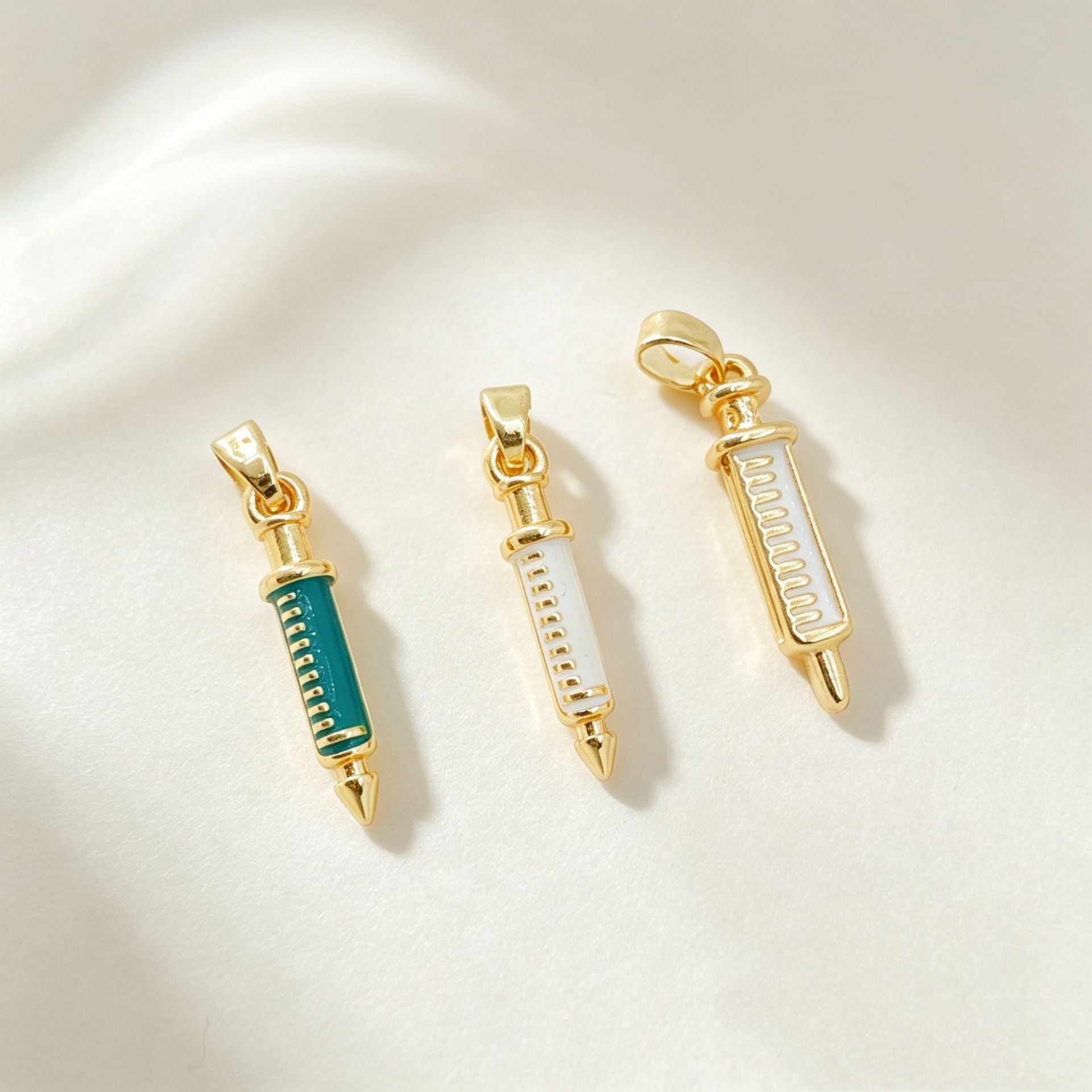Wholesale 18K Gold Plated Copper Nurse Pendant Necklace,  Syringe and Nurse Cap Design,  Fashion Accessory for Women
