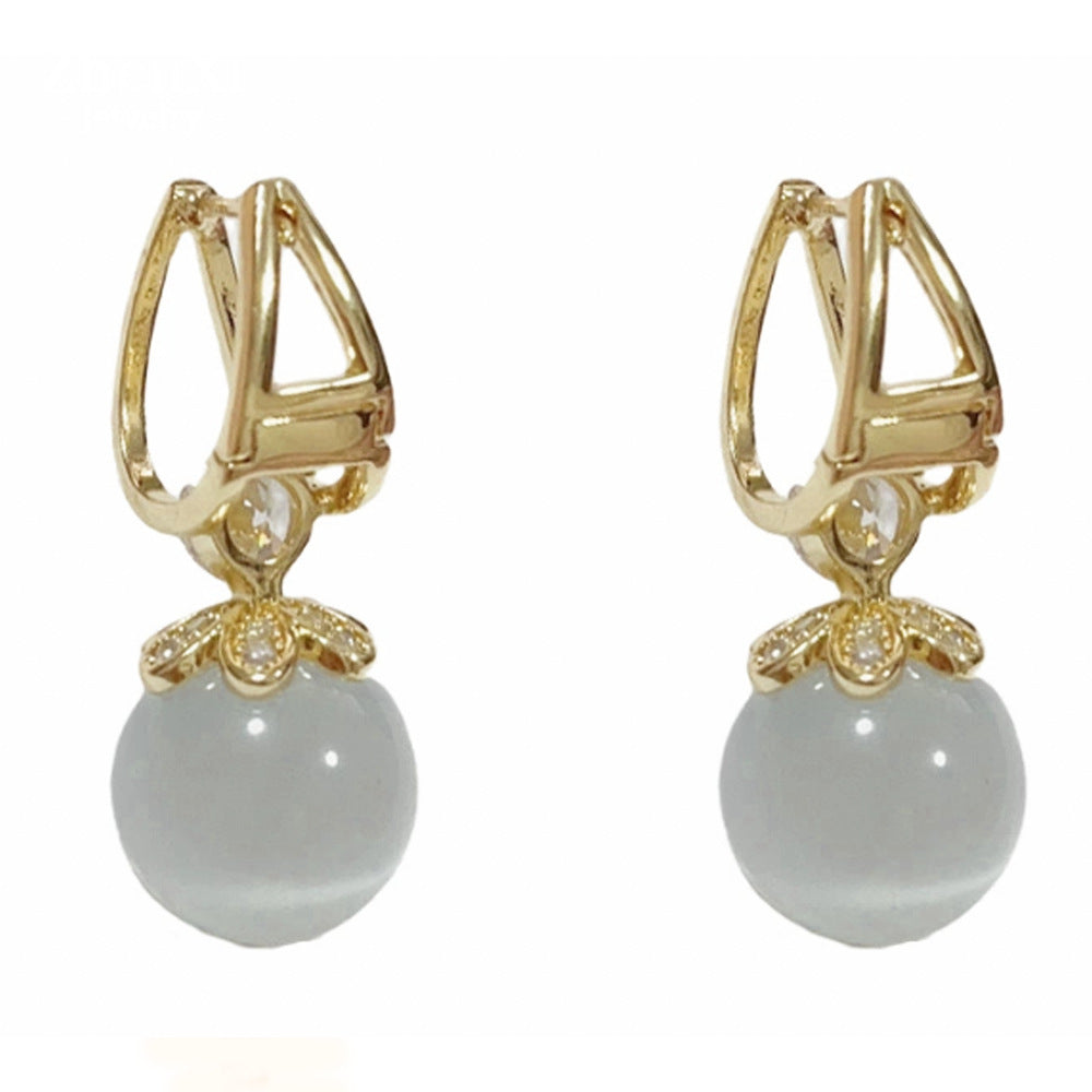Wholesale  Cat's Eye Ear Buckle  Light Luxury Geometric Flower Design Sense Earrings