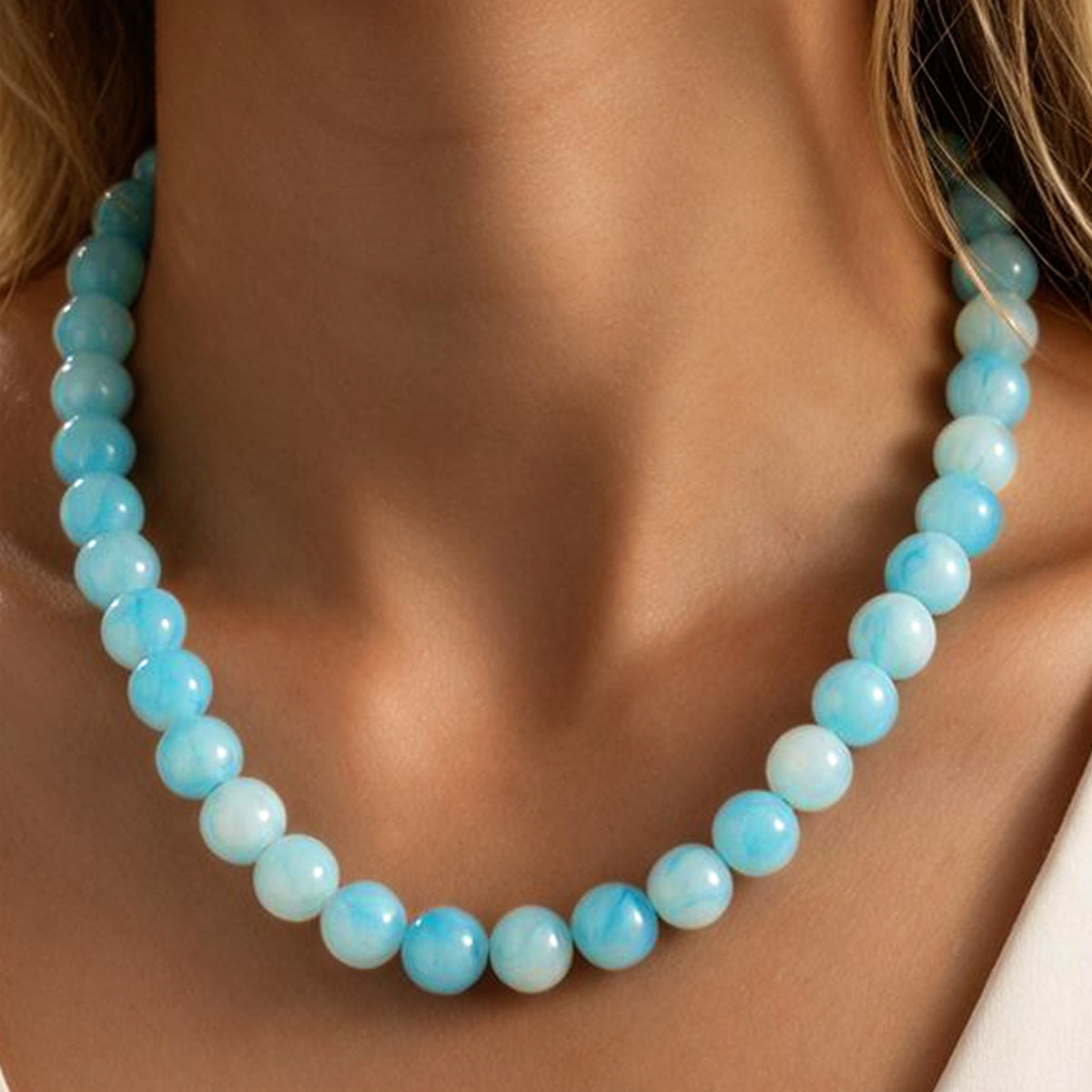 Wholesale Colorful Acrylic Geometric Necklace Electroplated Finish Women' s Boutique Resale Jewelry