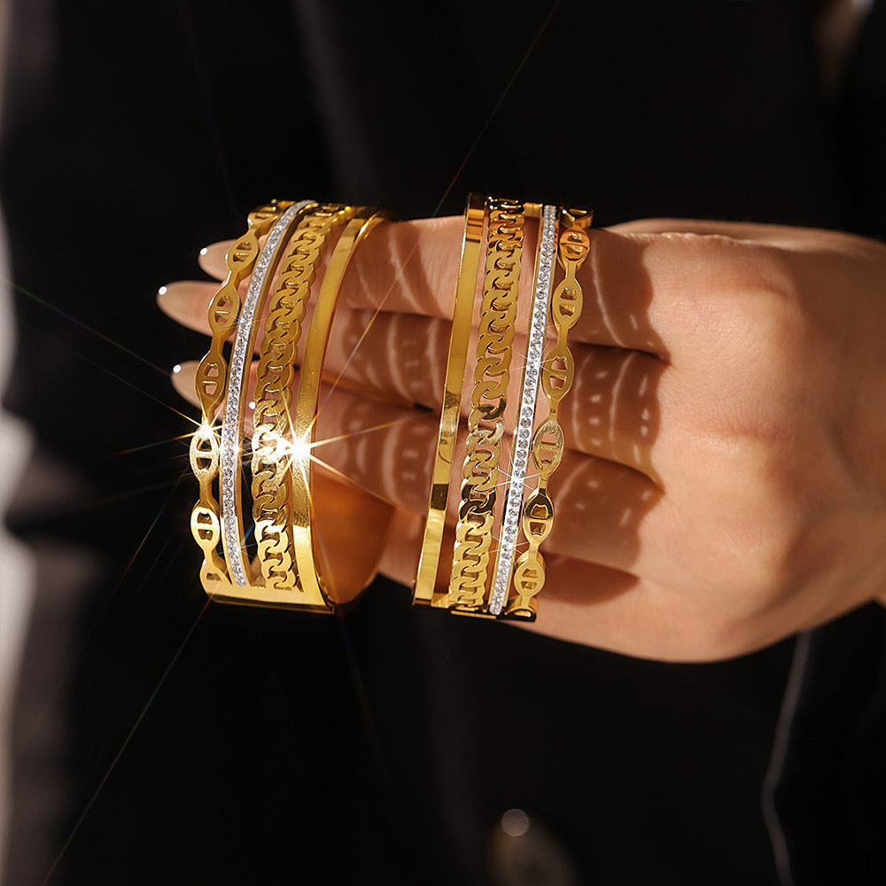 Wholesale  Light Luxury Titanium Steel Plated 18k Gold Non-fading Bracelet