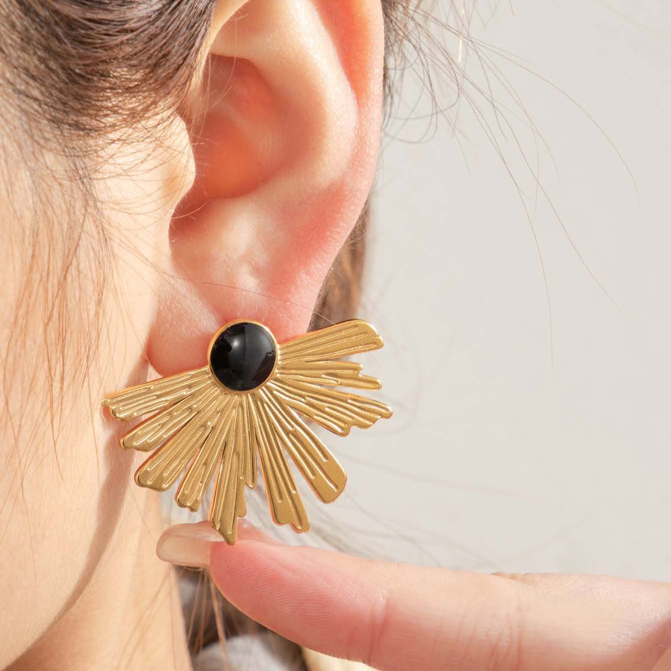 Wholesale  titanium steel irregular fan-shaped retro  earrings