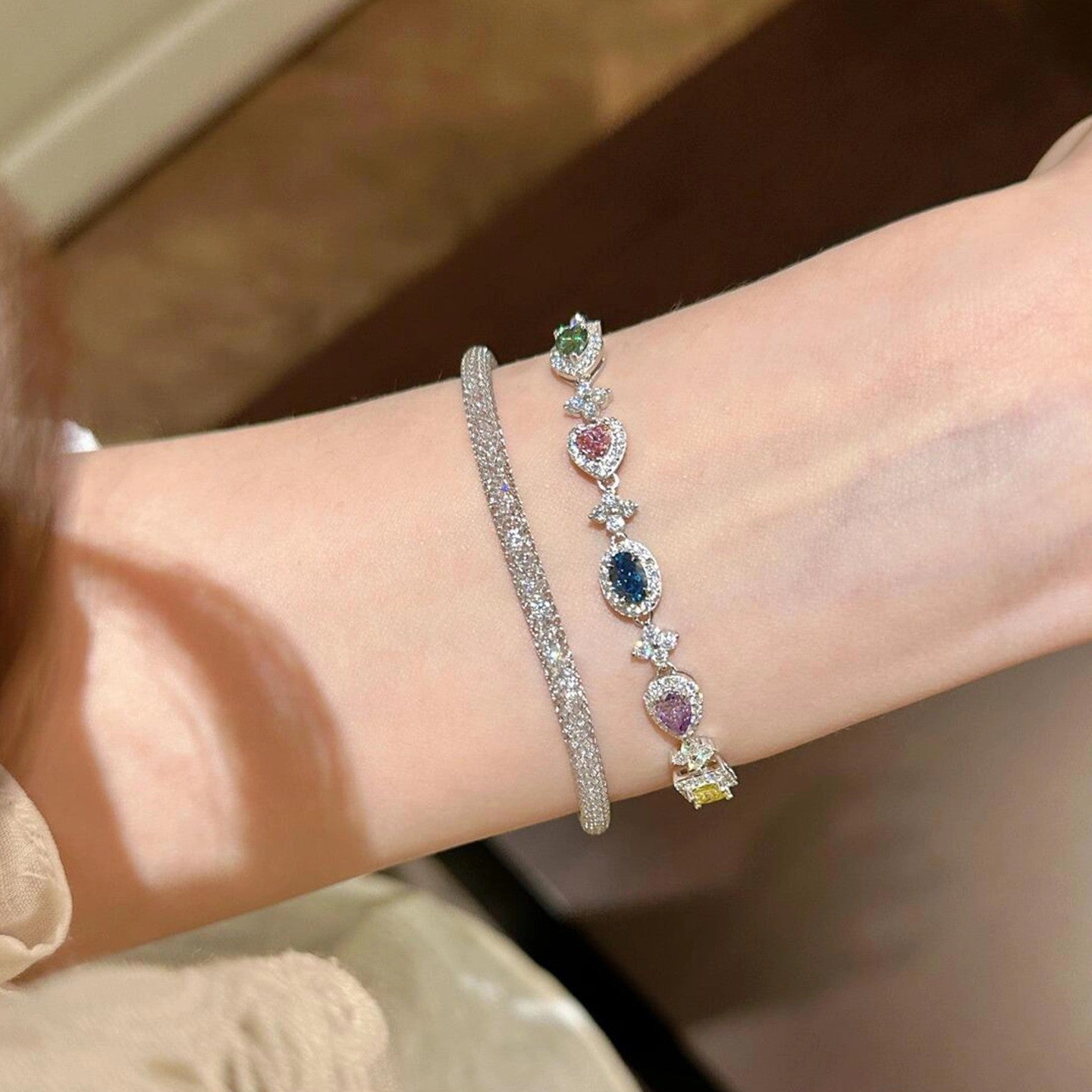 Wholesale Colorful Sparkle Drop Glass Bracelet Stylish Women' s Jewelry Accessory Boutique Resale