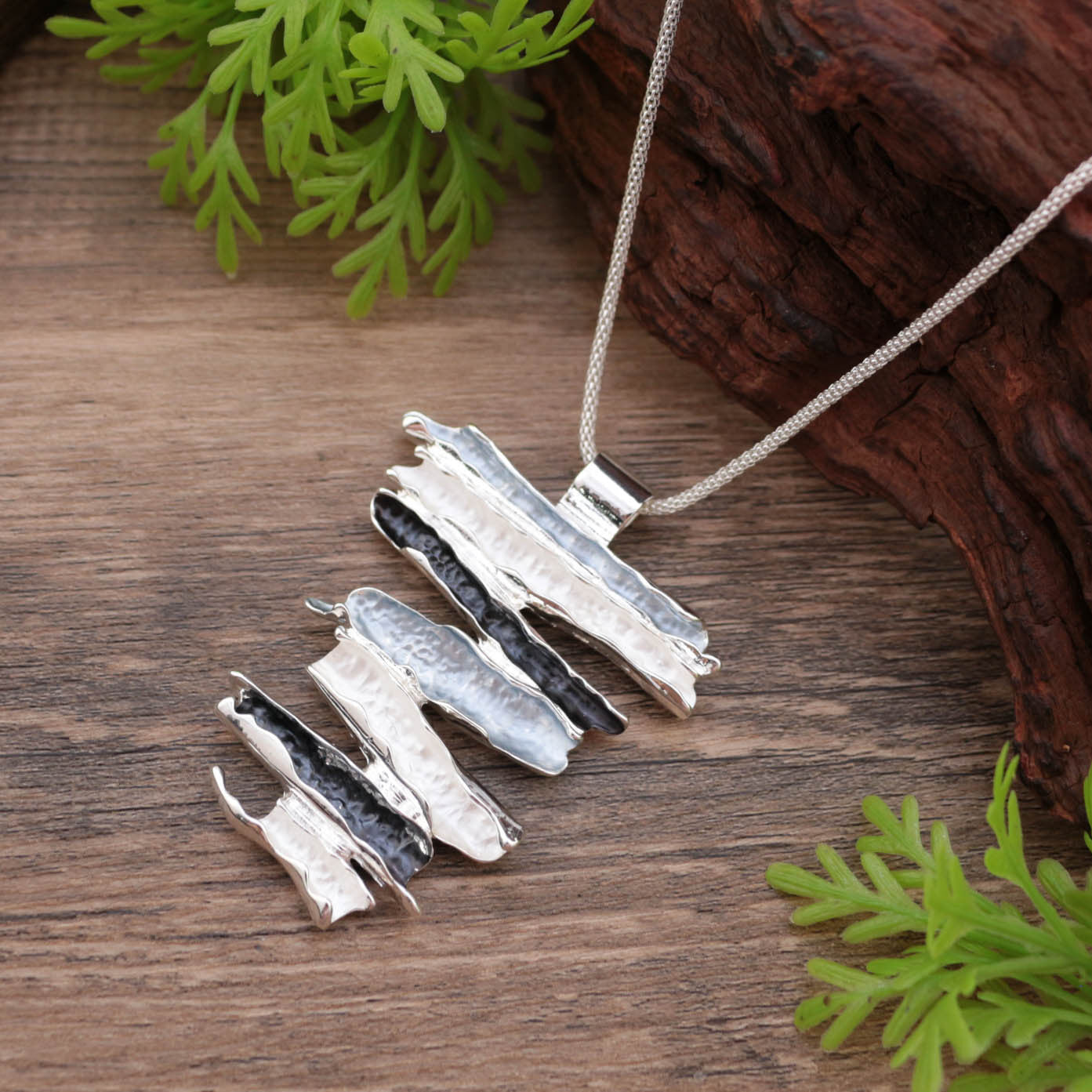 Wholesale  Color Painting Oil Exaggerated Geometric Lines Long Pendant  Necklace