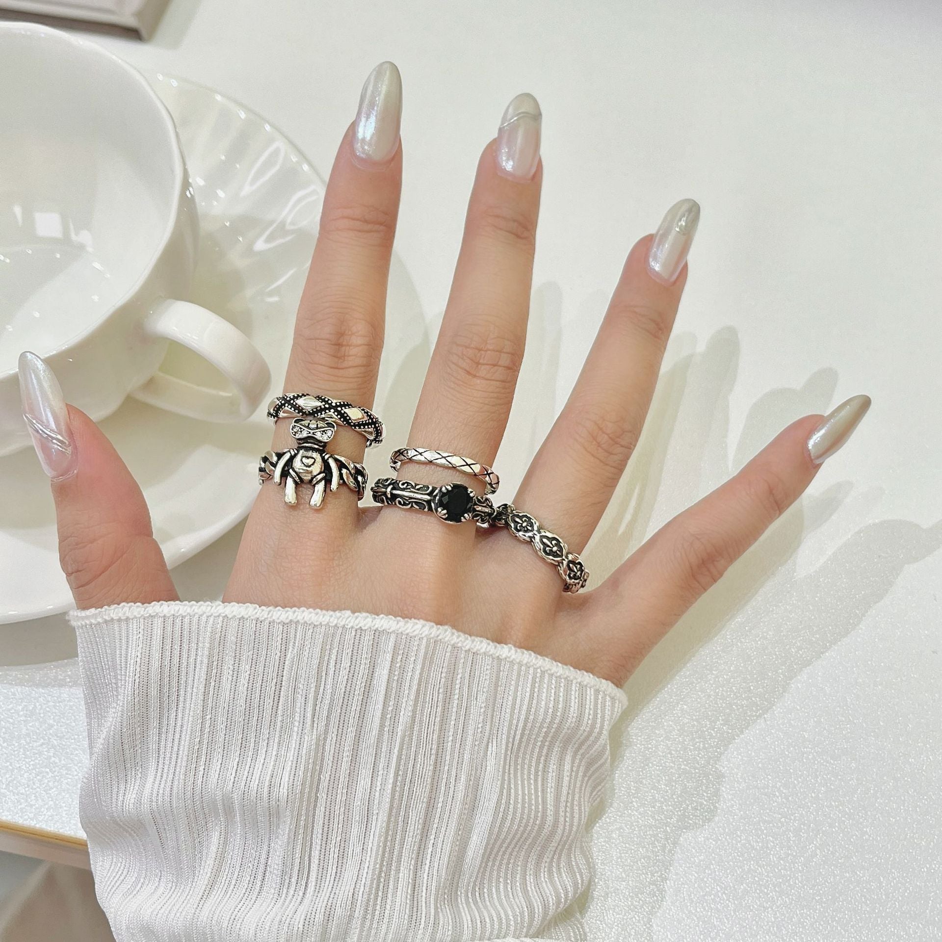 Wholesale Vintage distressed 925 silver heart ring