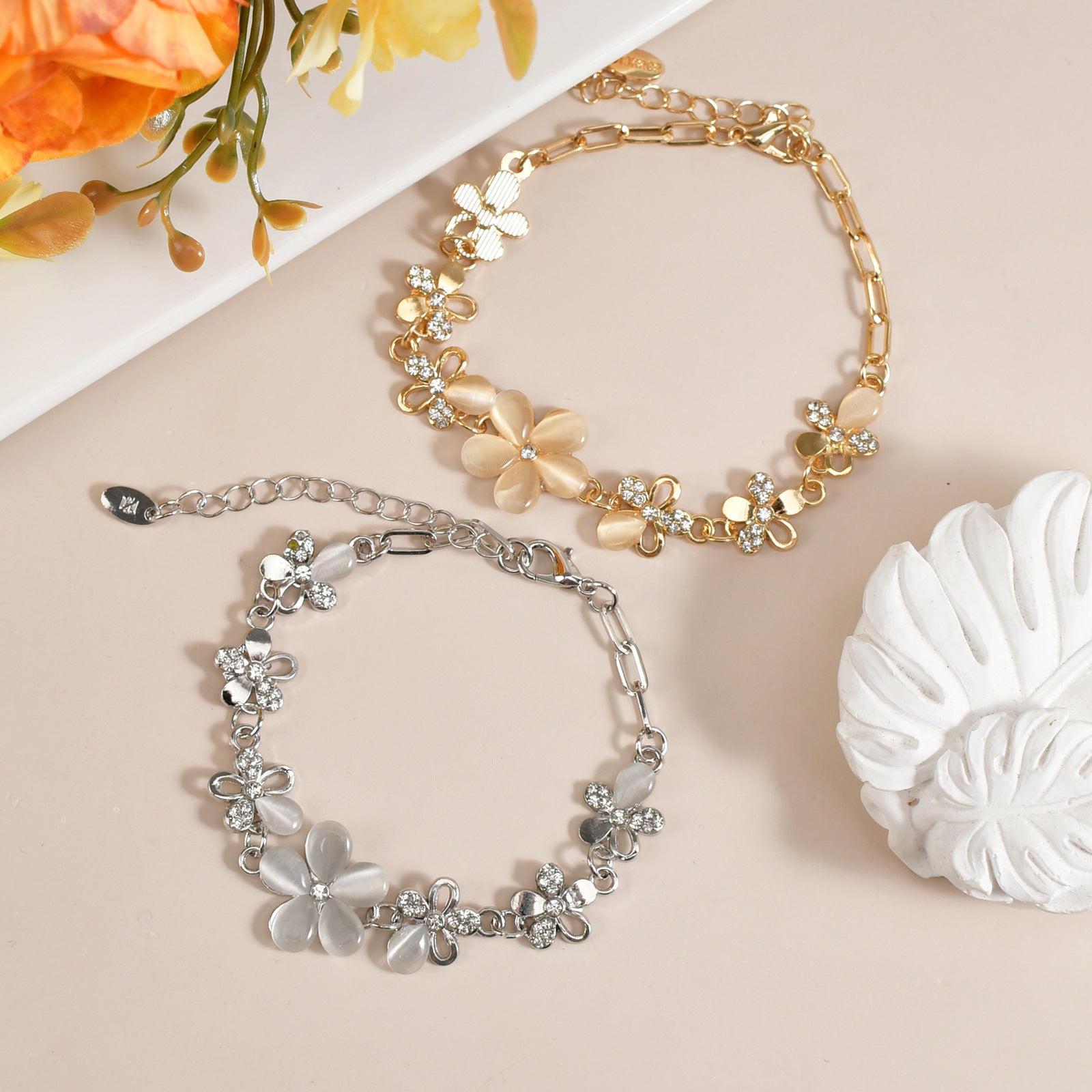 Wholesale Flower Diamond Adjustable Bracelet