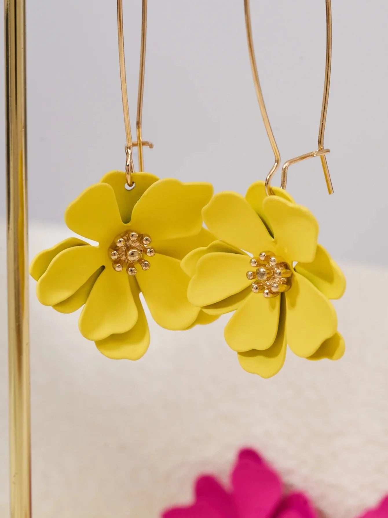 Wholesale Fashionable  Vintage Sen System Rubber Paint Exaggerated Flower Earring