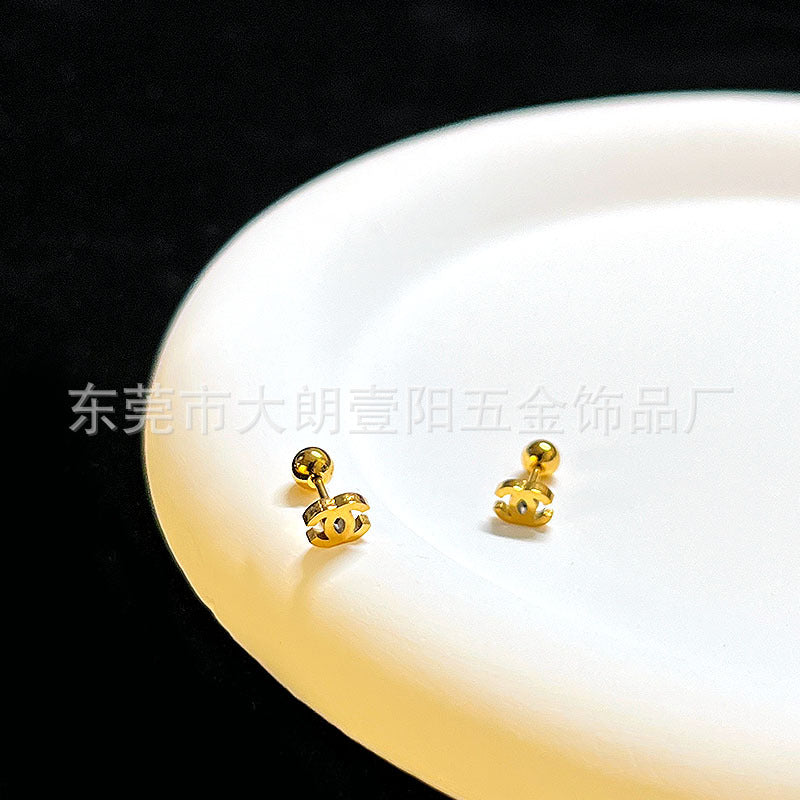 Wholesale Titanium Steel Stylish Heart  Star Screw-Back Cartilage Stud