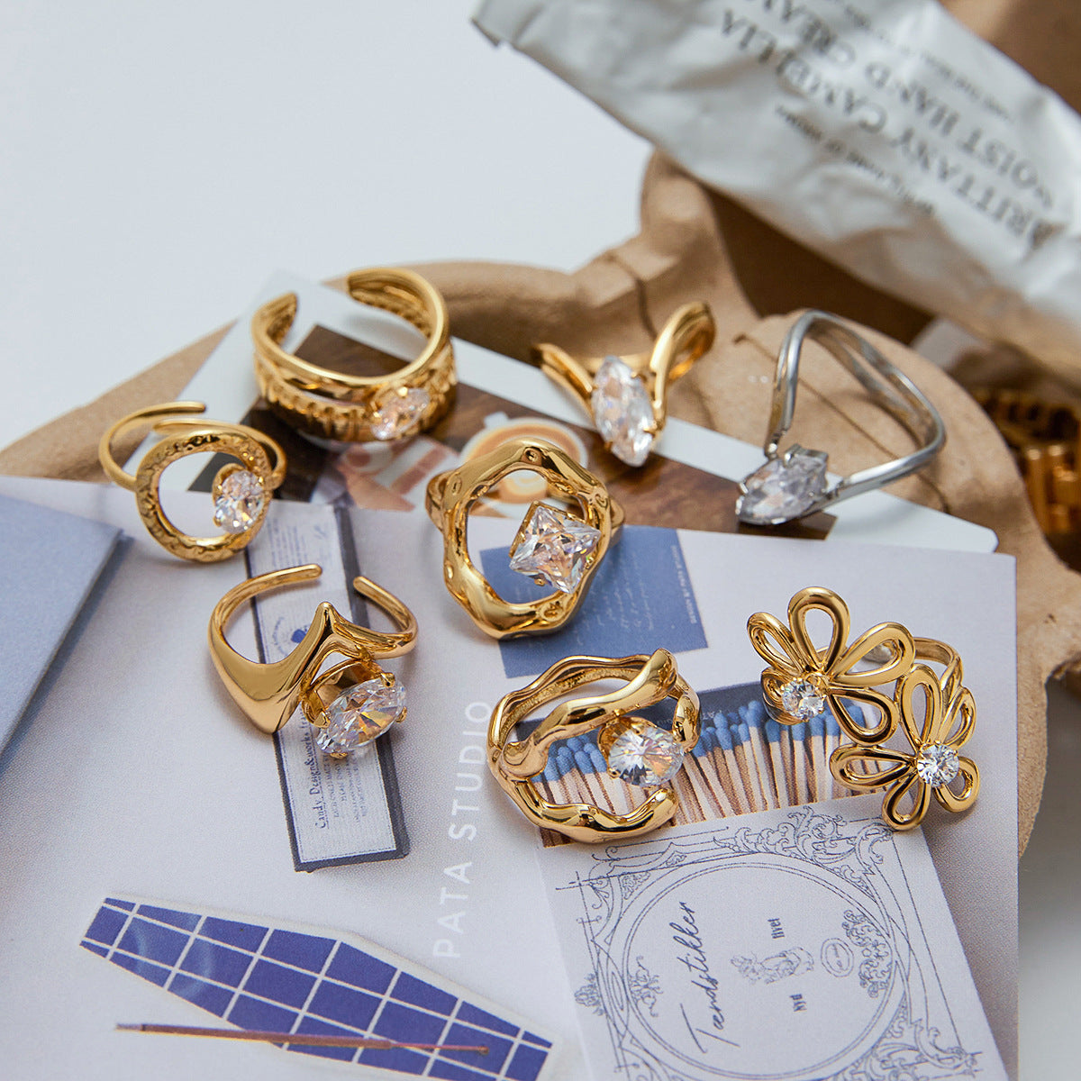 Wholesale 18K gold stainless steel double ribbed hollow band oval white zirconium ring