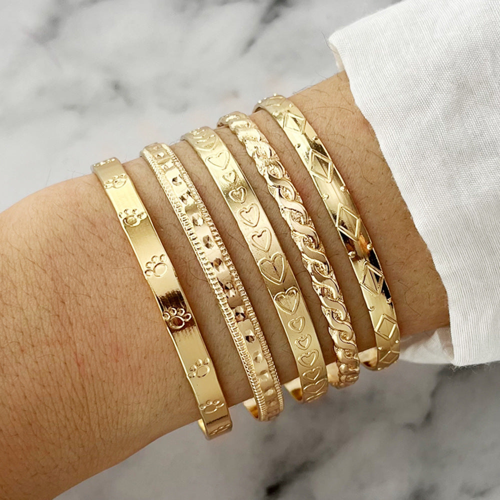 Wholesale  4pcs/set love flower pattern exaggerated personality bracelet