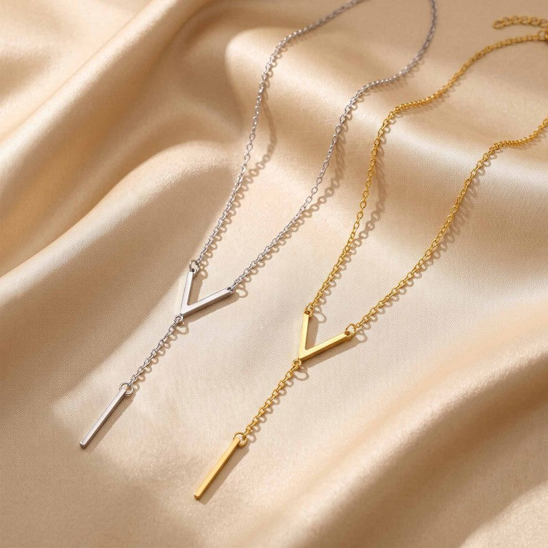 Wholesale Chic Gold Alloy Tassel Necklace Geometric Collarbone Chain Jewelry Accessory For Women Everyday Boutique Resale