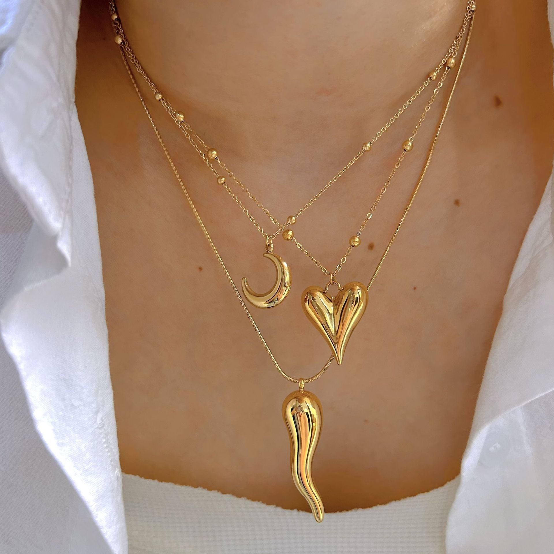 Wholesale stainless steel moon love pepper pendant  clavicle chain