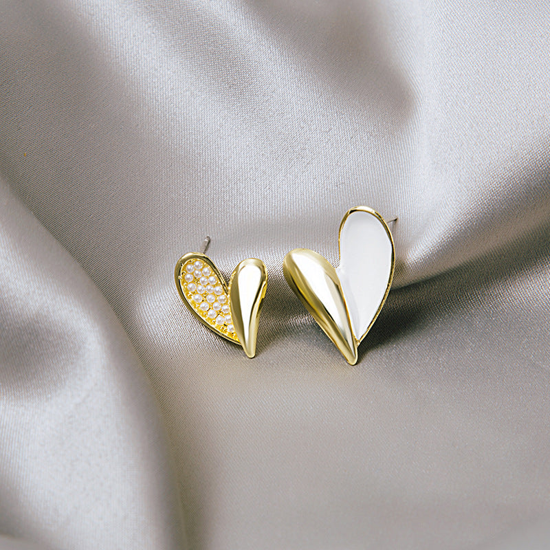 Wholesale Silver Needle Heart-shaped Diamond Earrings