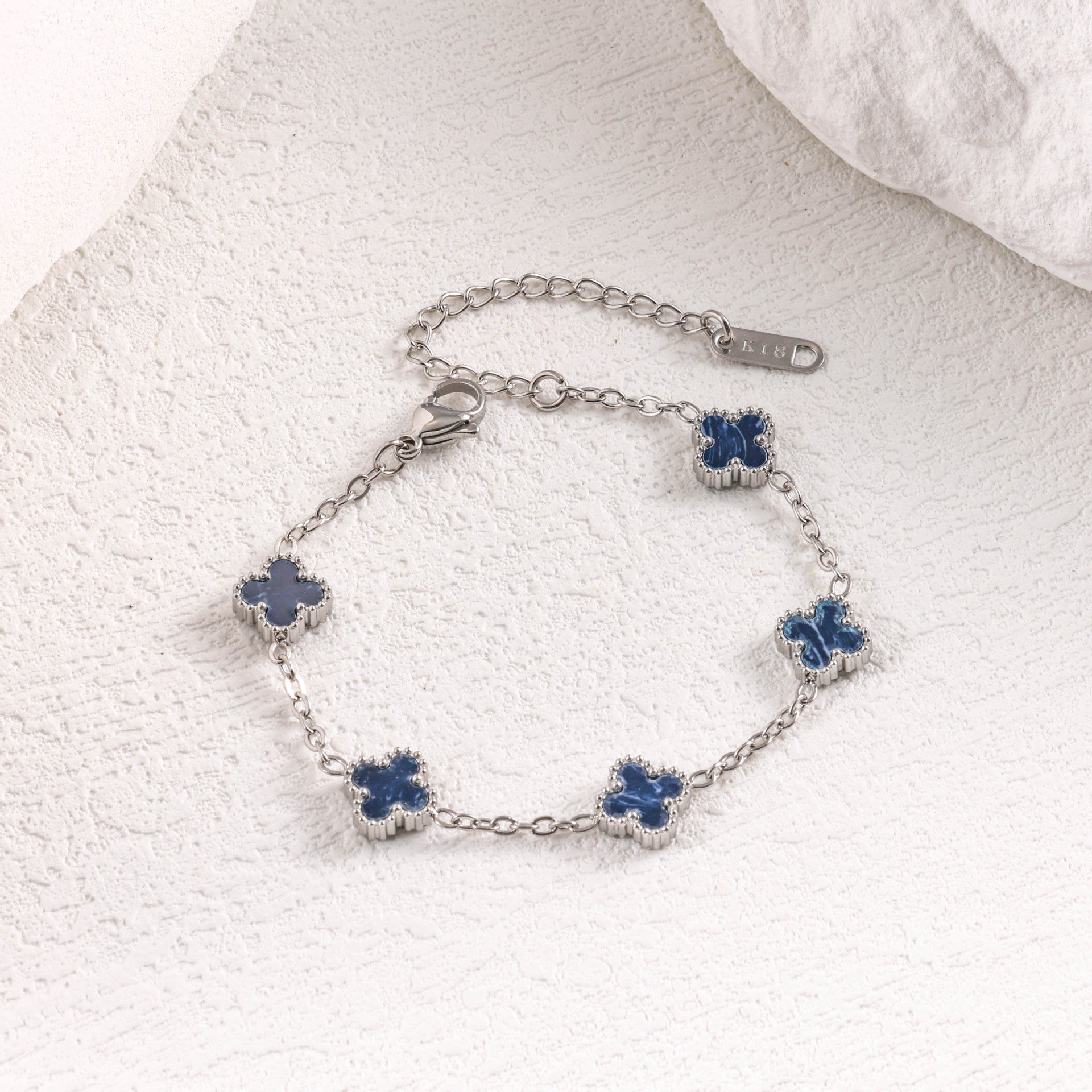 Wholesale Stainless Steel Four-Leaf Clover Bracelet with Mother-of-Pearl and Turquoise,  Trendy Jewelry Accessory for Women