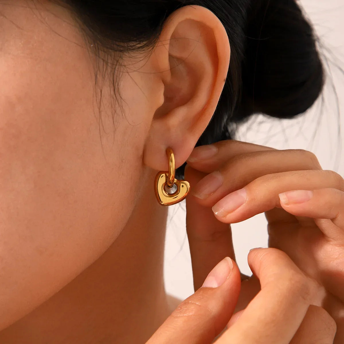 Wholesale Versatile Stainless Steel Earrings Heart Flower Pendant Earrings