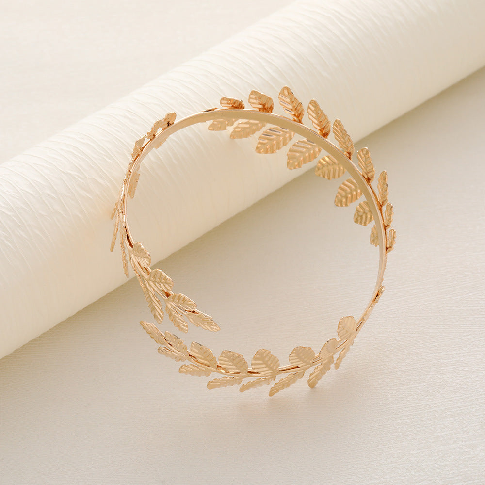 Wholesale Gold Leaf Shaped Armlet Open Bracelet