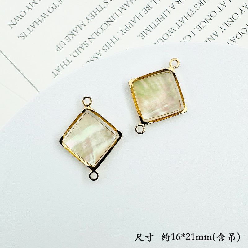 Wholesale Trendy Geometric Shell Pendant Copper Electroplated DIY Jewelry Accessory For Layering Necklaces Boutique Resale