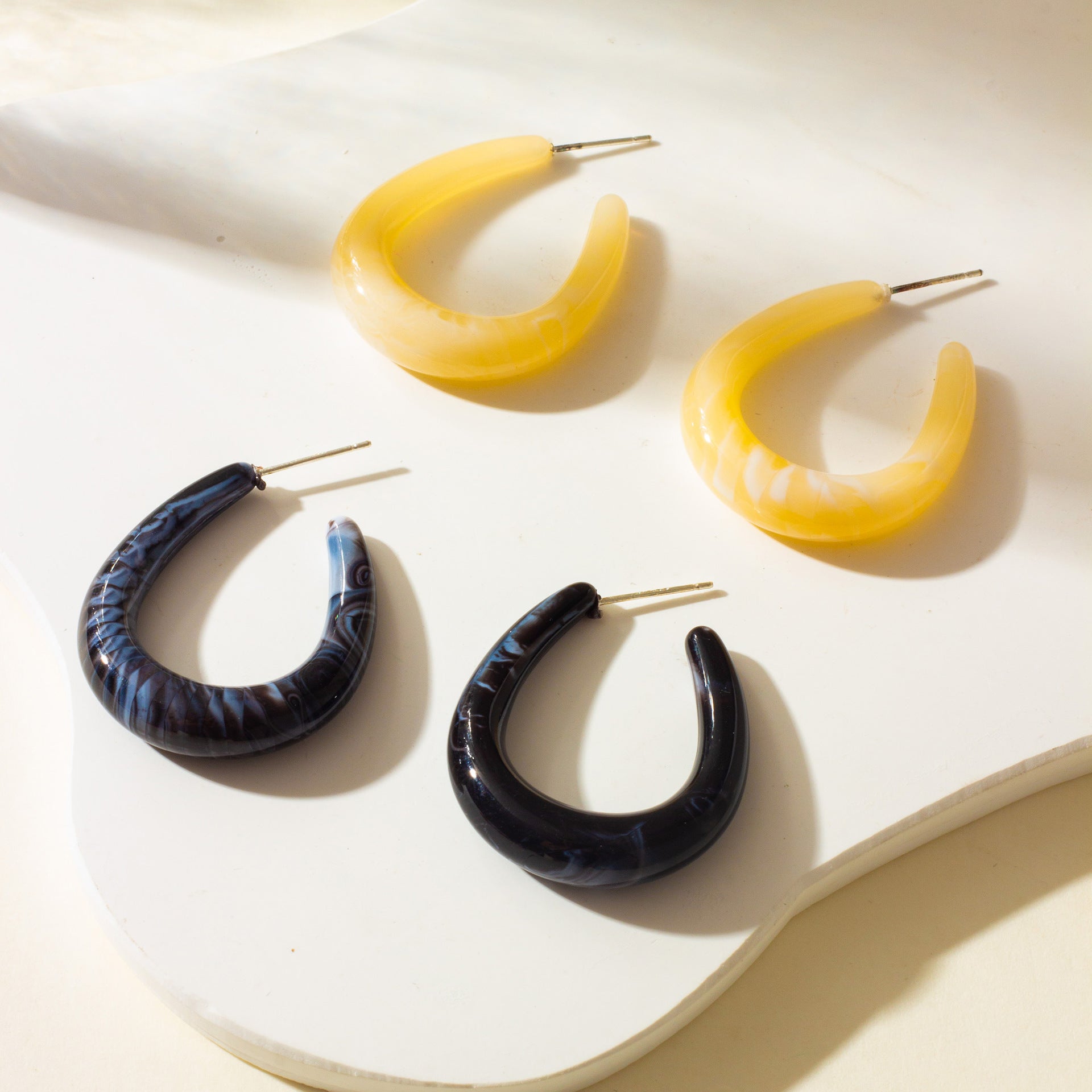 Wholesale  Acrylic Stereo Cylindrical C-shaped Earrings