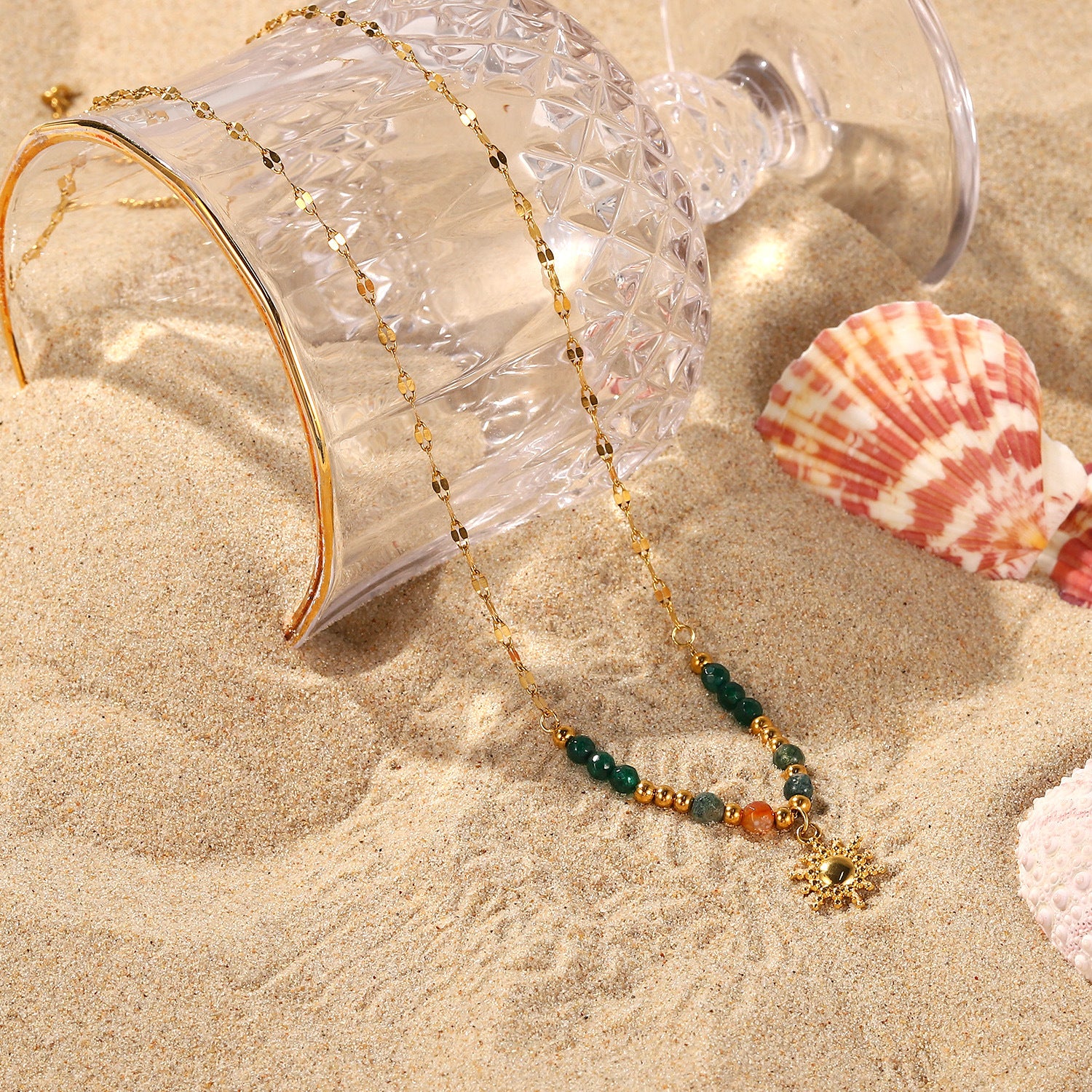 Wholesale Natural Stone Vintage Style 18K Gold Stainless Steel Sun Pendant Necklace ACC-NE-WanXing002