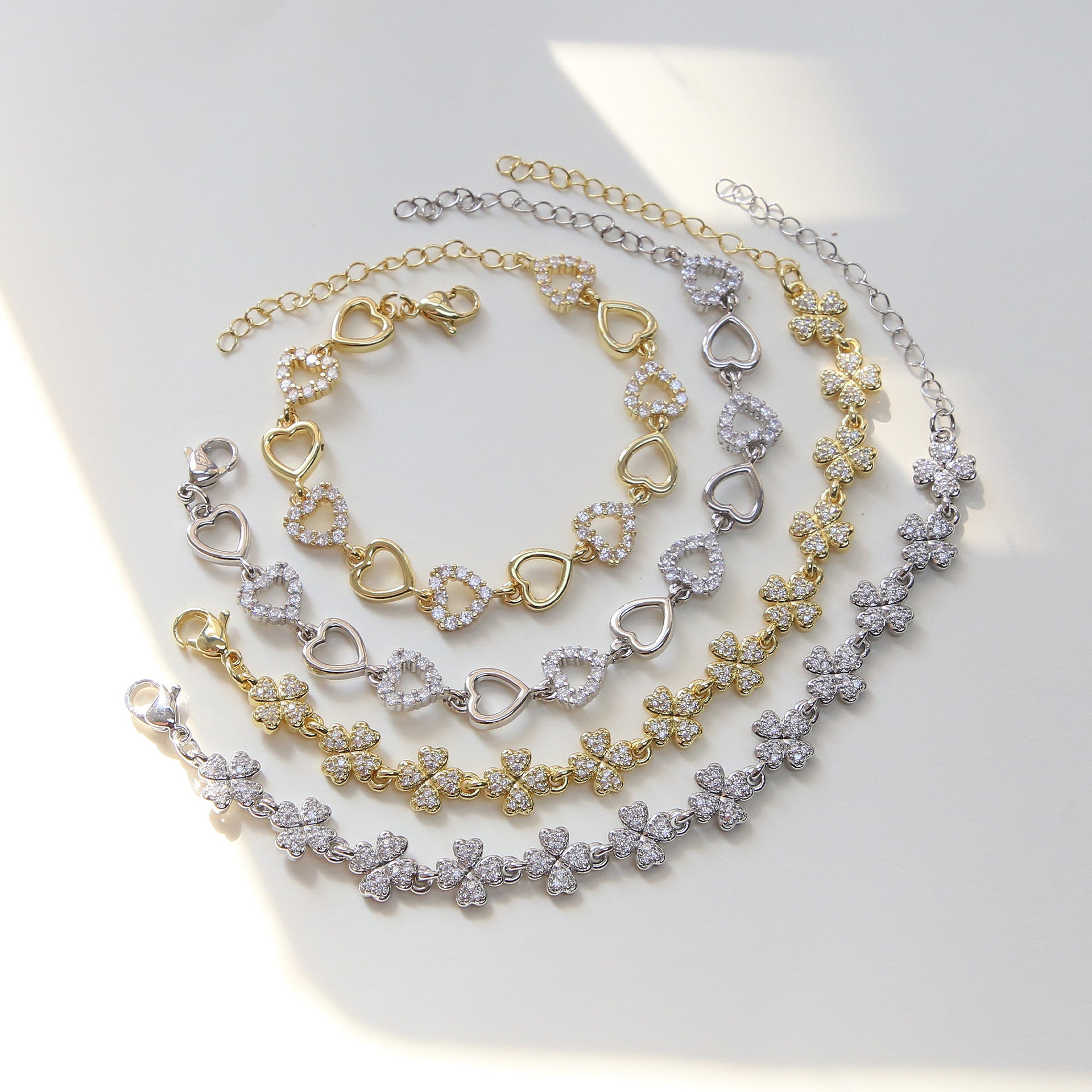 Wholesale Zircon Heart-shaped Love Flower Bracelet