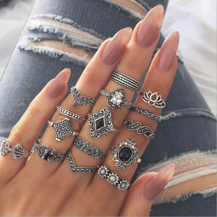 Wholesale Vintage Bohemian Holiday Style Metal Crystal Rings Set