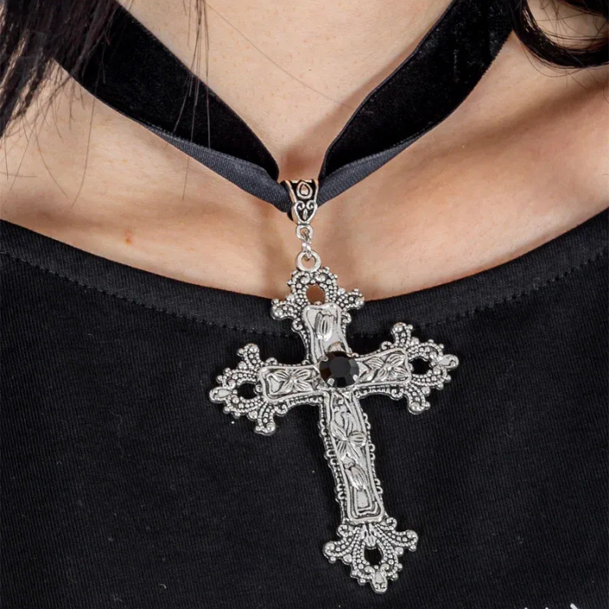 Wholesale Double Layer Cuban Chain Cross Pendant Necklace Zinc Alloy Electroplated Hip Hop Style Fashion Accessory for Men