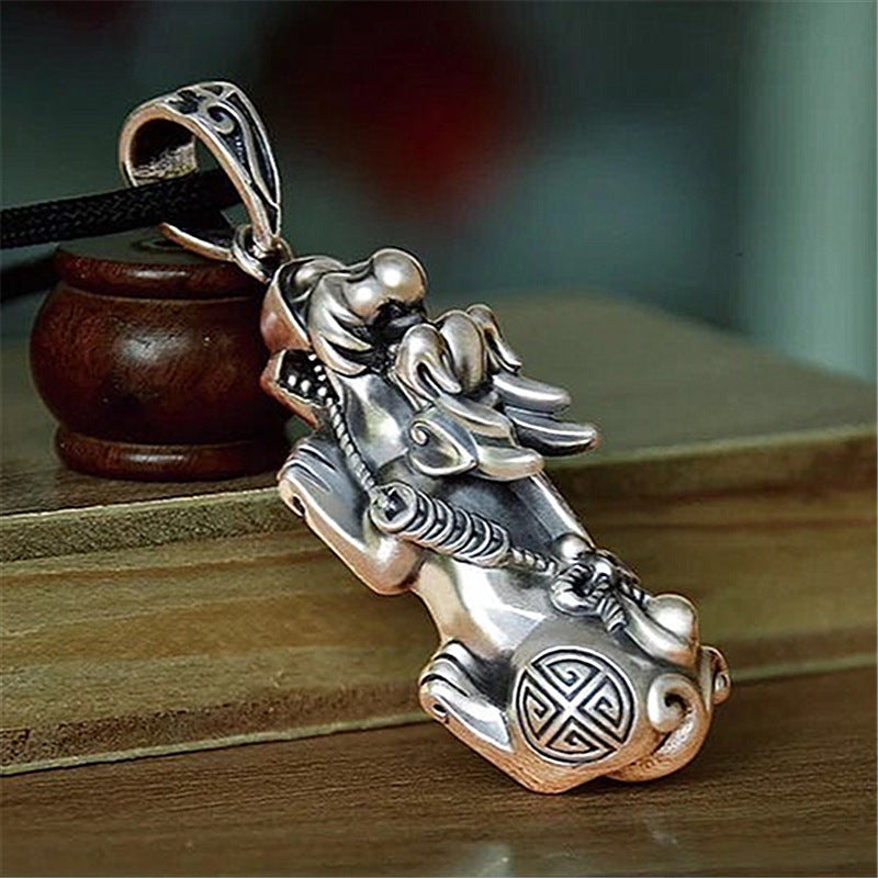 Wholesale Retro personality domineering brave men pendant  necklace
