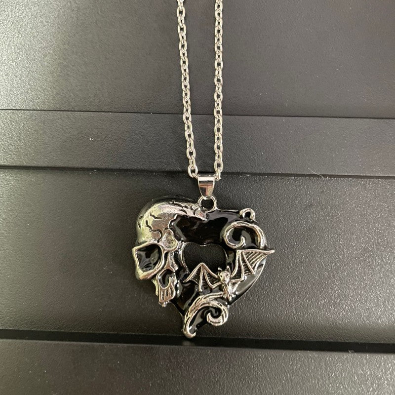 Wholesale Retro Dark Style Design Gothic Love Skull  Necklace