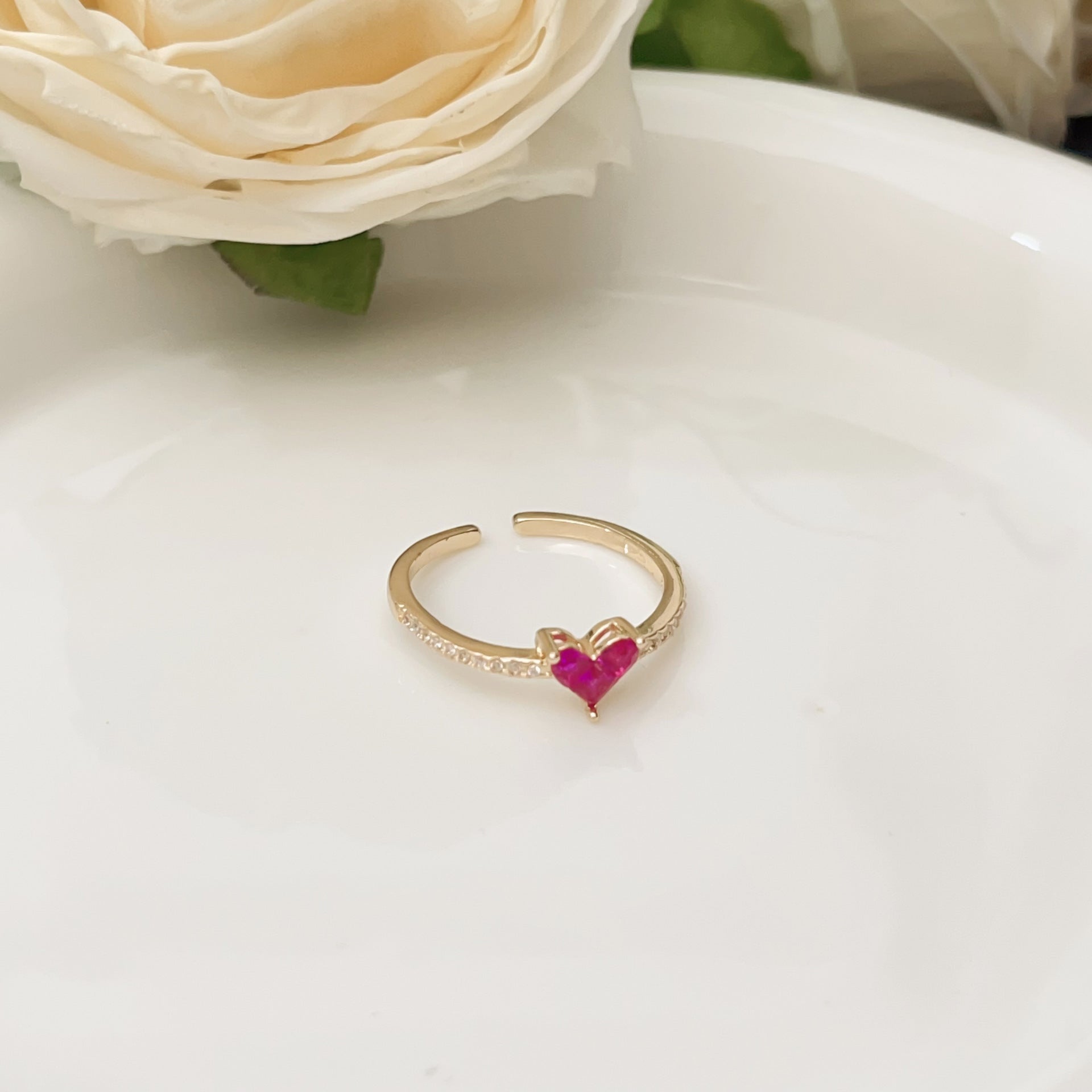 Wholesale  Rose Red Love Ring  Fashion Elegant Ring