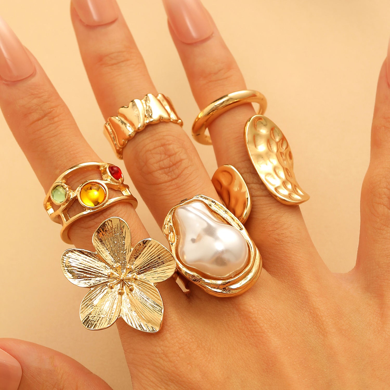 Wholesale Exaggerated Baroque Retro Ring  Export Niche Imitation Pearl Flower Ring