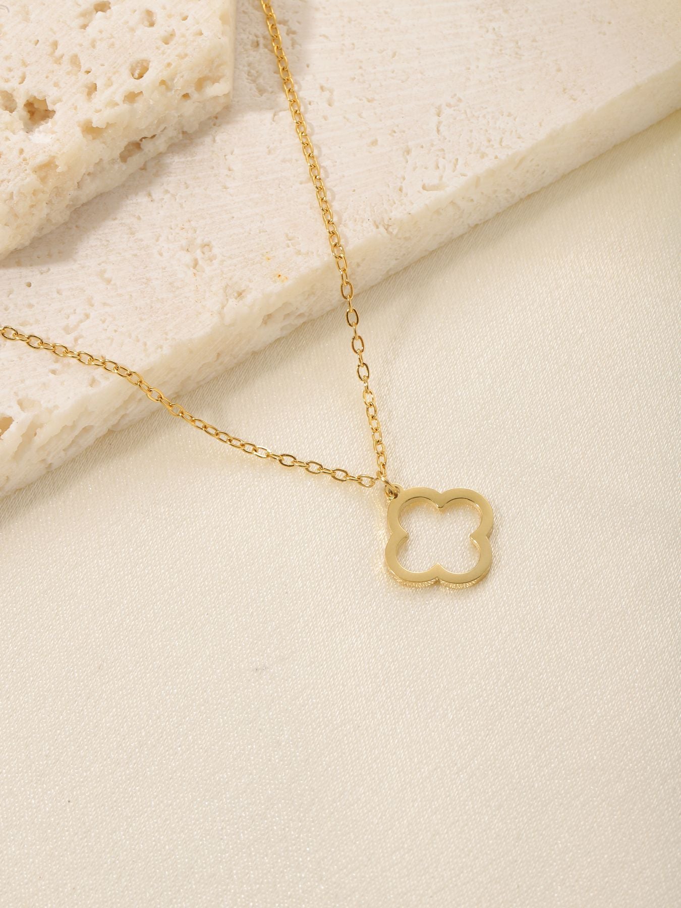 Wholesale Stainless steel Four-leaf clover earrings