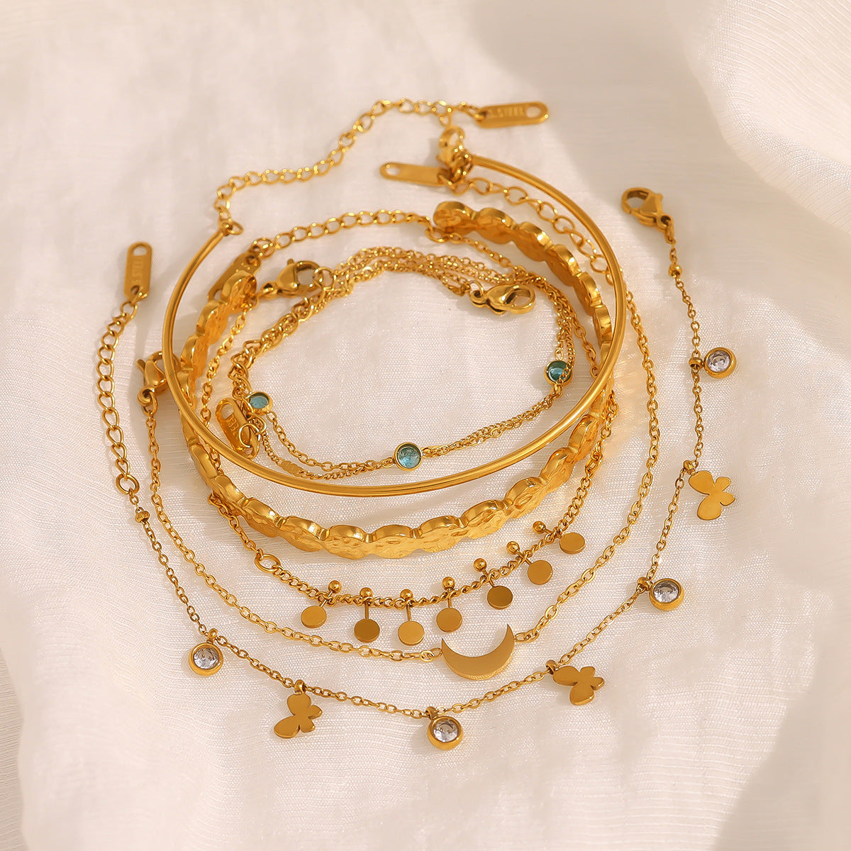 Wholesale Titanium Steel Beach Metal Flower Moon Diamond Bracelet