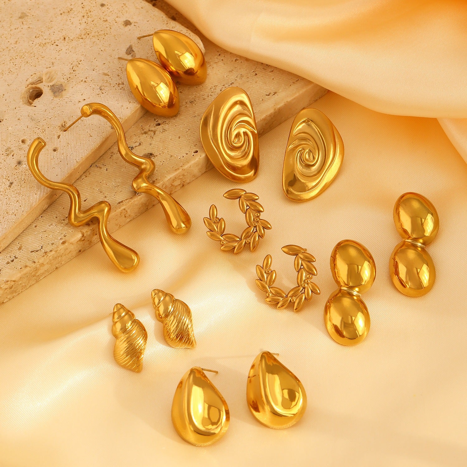 Wholesale Vintage French Geometric Irregular Drop Earrings for Women,  Stainless Steel Gold Plated Trendy Fashion Accessory Gift