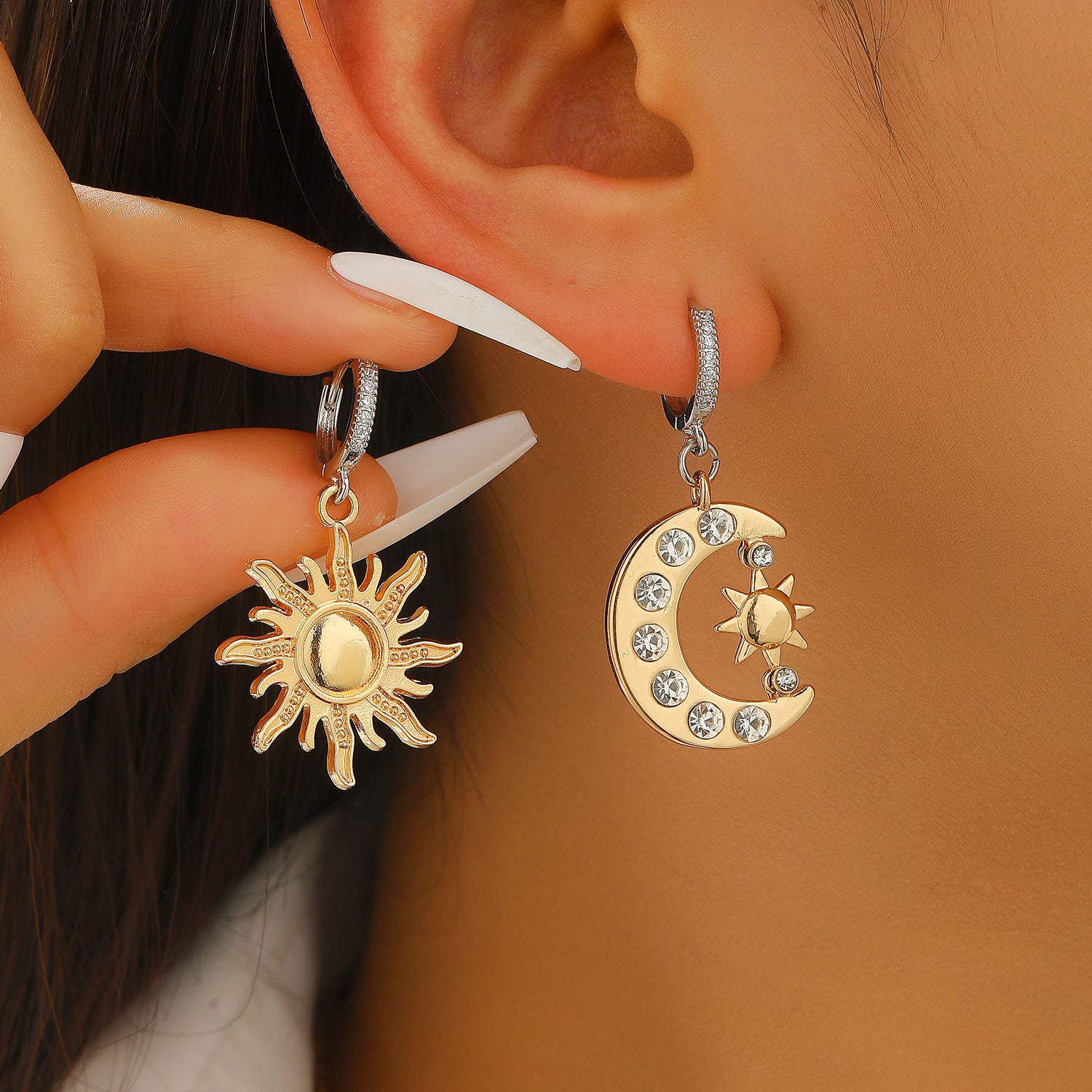 Wholesale Copper Zircon Twisted Moon Sun Design Hoop Earrings Double Layer Fashion Jewelry For Women Boutique Resale