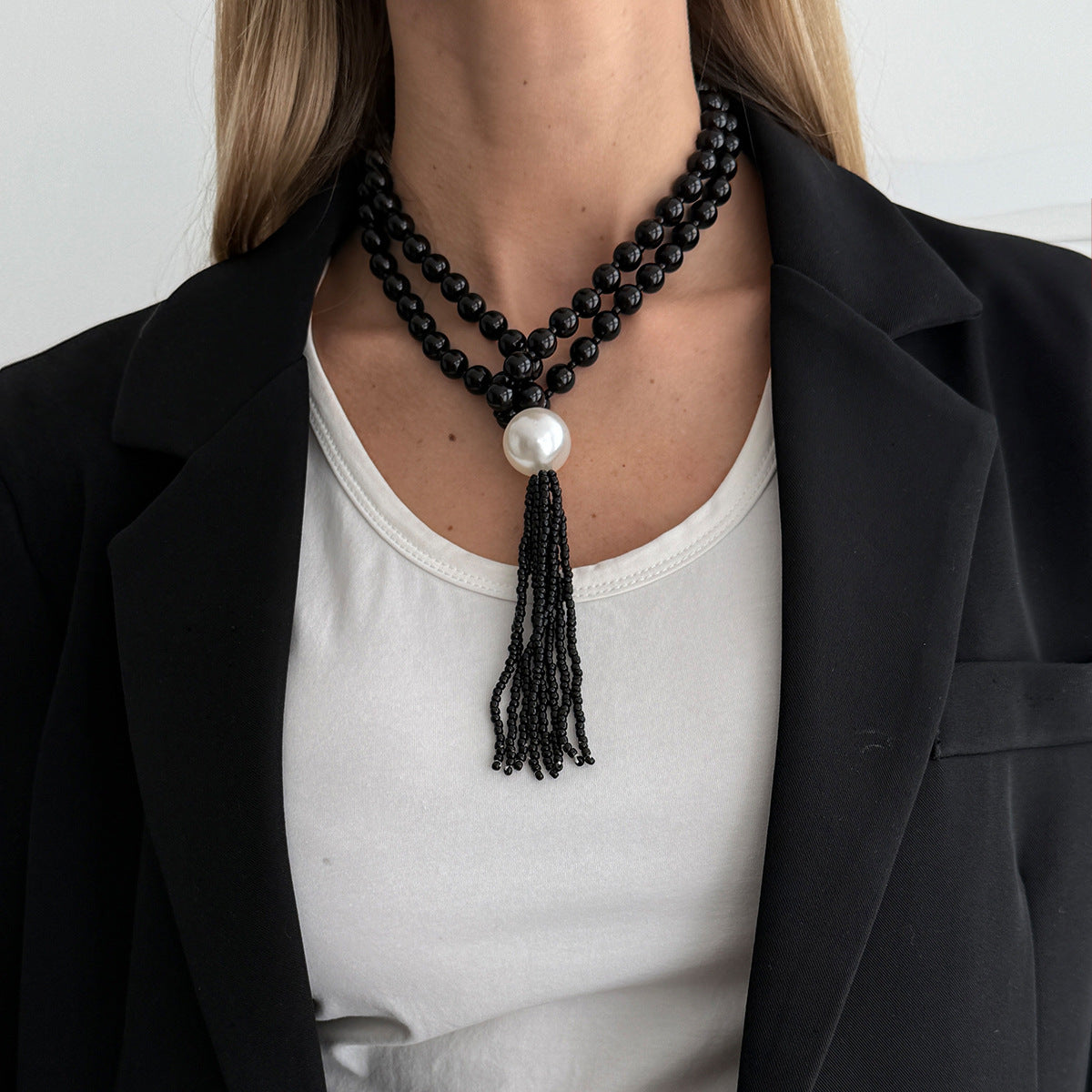 Wholesale Instagram-inspired acrylic beaded layered necklace