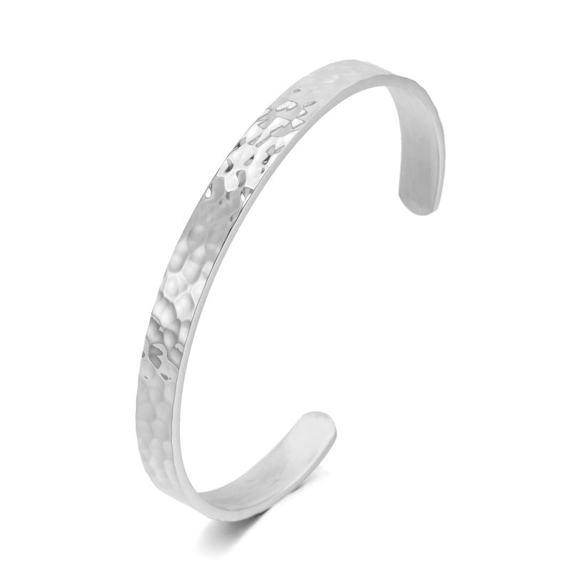 Bracciale per coppia in stile casual aperto in acciaio inossidabile dorato battuto a mano all'ingrosso
