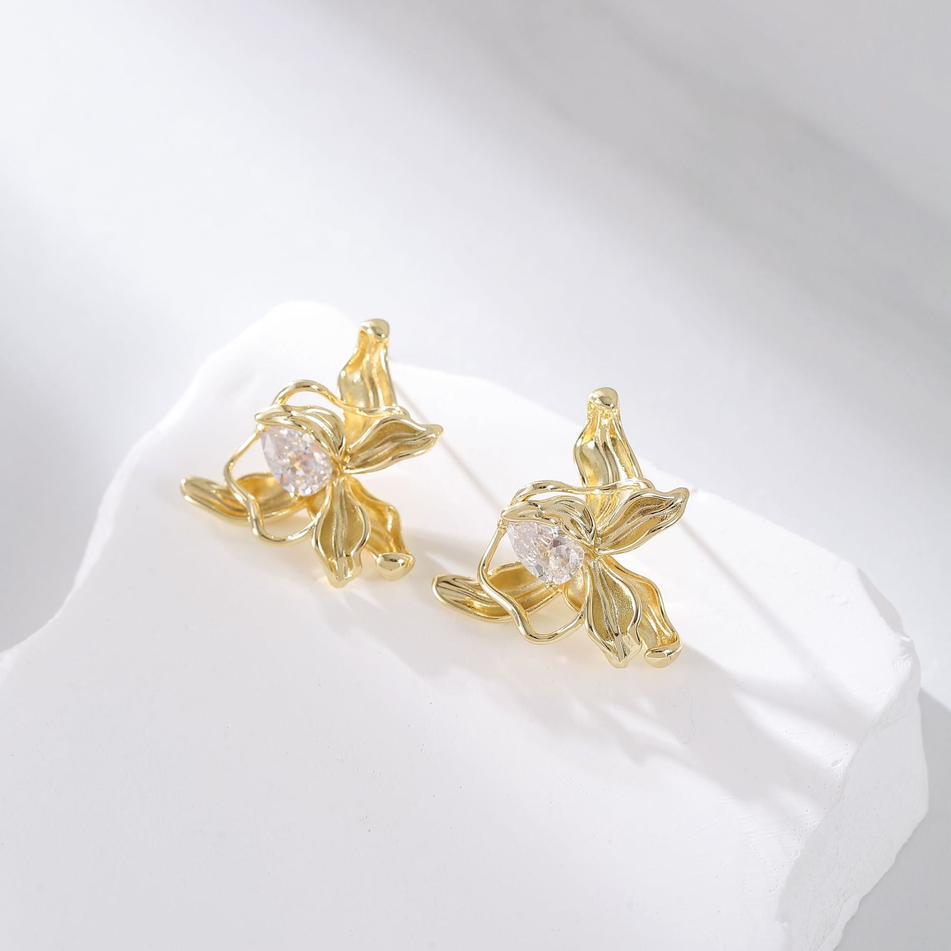 Wholesale Luxury Flower Earrings