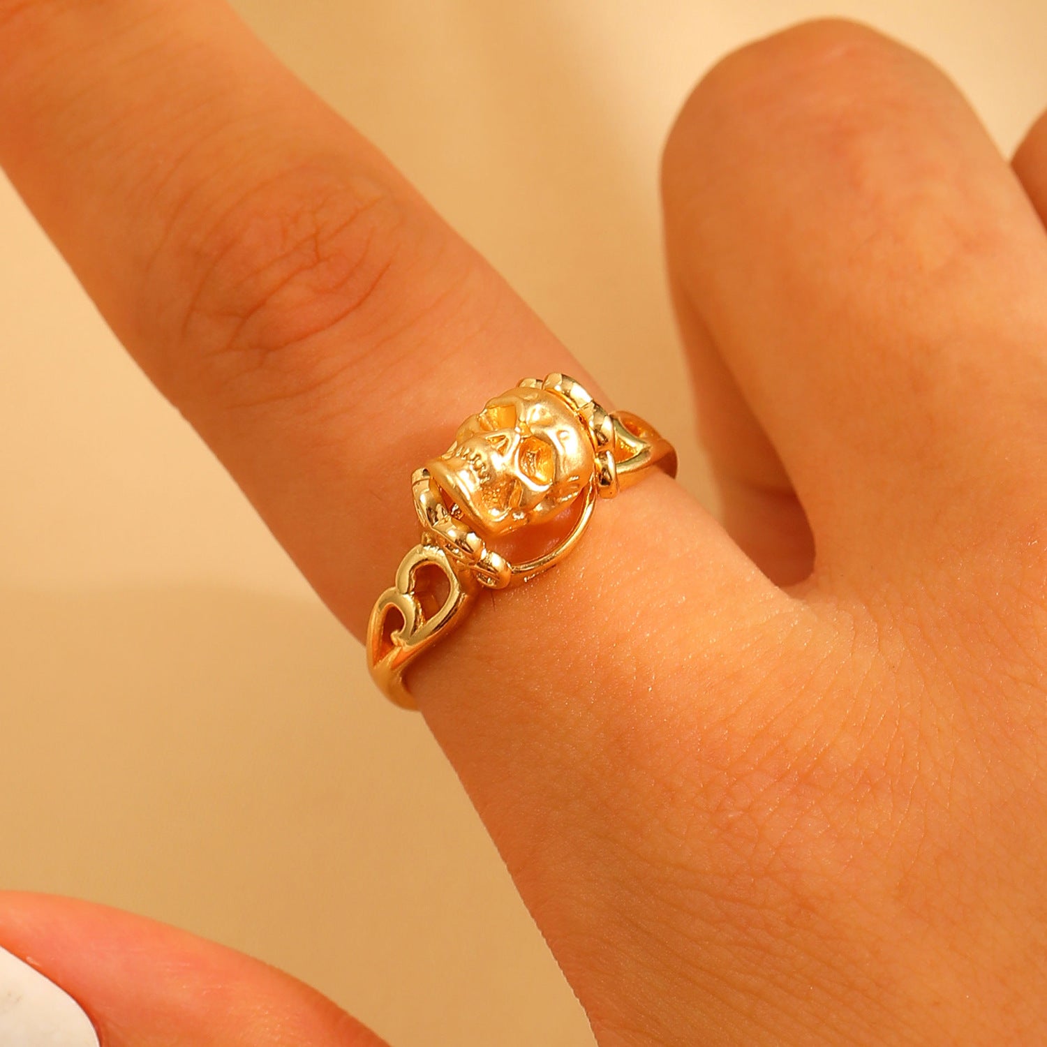 Wholesale  color-block skull fexaggerated ring