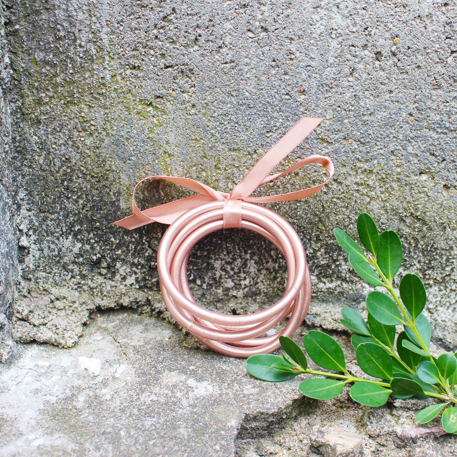 Wholesale Gold Foil Plastic Bracelet Silicone Gold Powder Jelly Bangles ACC-BT-YTian003