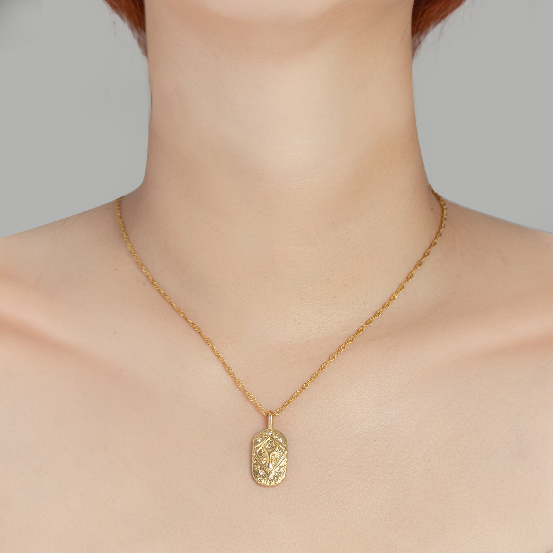 Wholesale Stainless Steel Crushed Ice Zodiac Pendant Necklace for Women Fashion Accessory