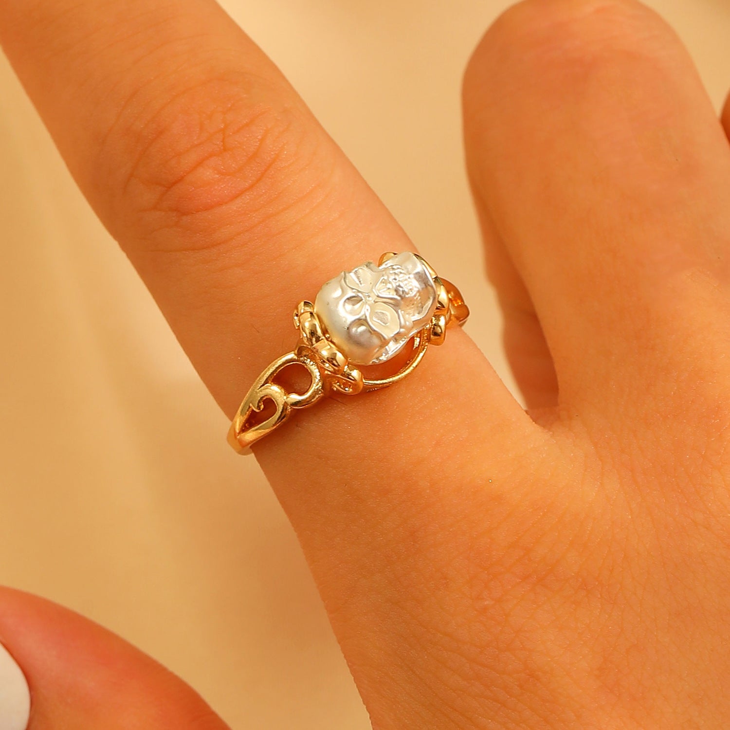 Wholesale  color-block skull fexaggerated ring