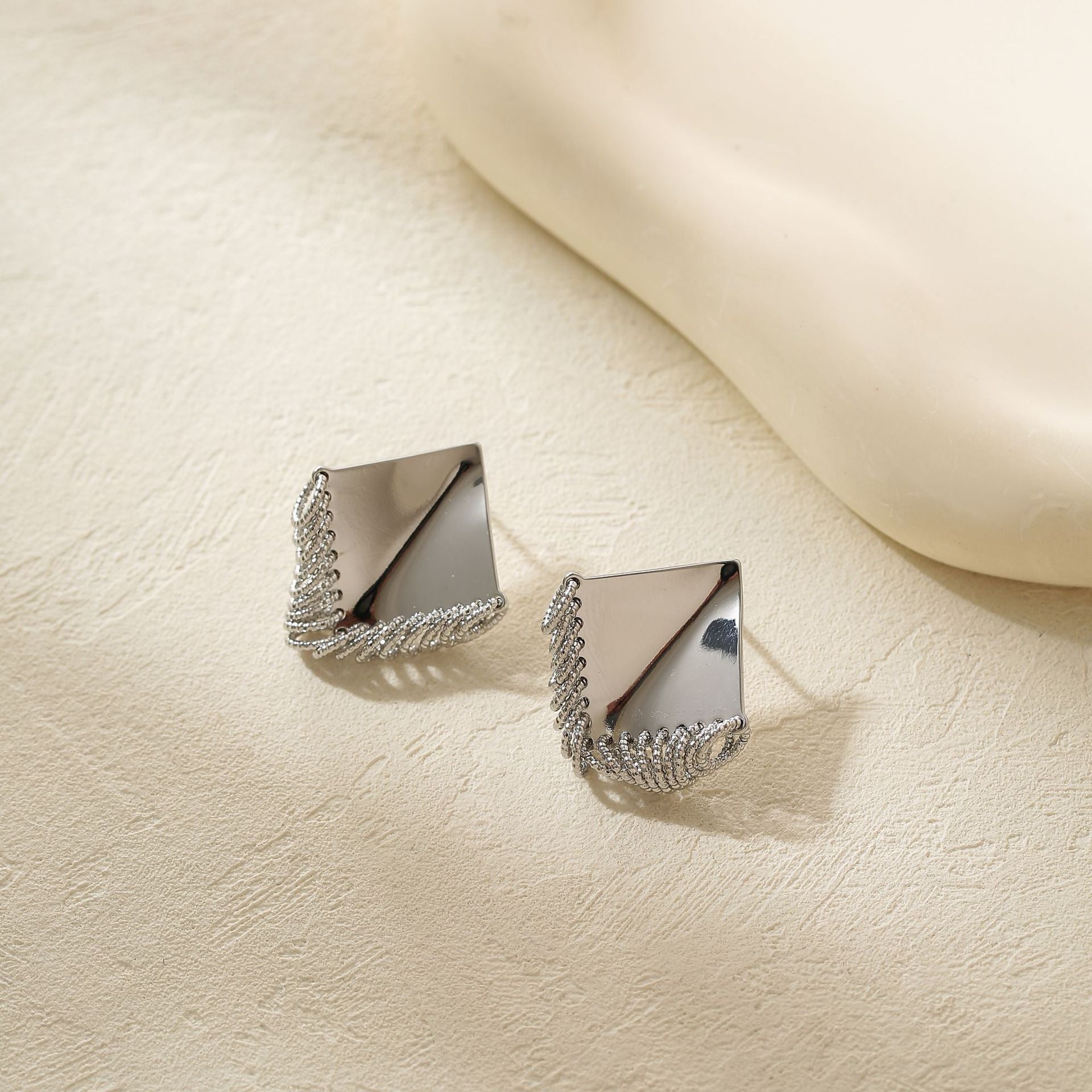 Wholesale  irregular earrings high sense pleated earrings