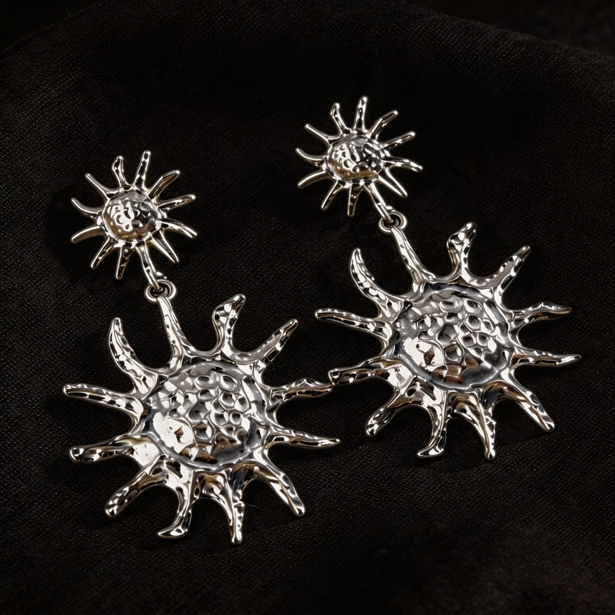 Wholesale Alloy Vintage Baroque Sun God Earrings - Trendy Party Jewelry Accessory