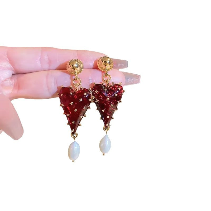 Wholesale  heart-shaped pearl earrings  light luxury earrings
