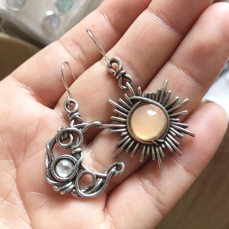 Wholesale Vintage Star and Moon Geometric Necklaces Earrings